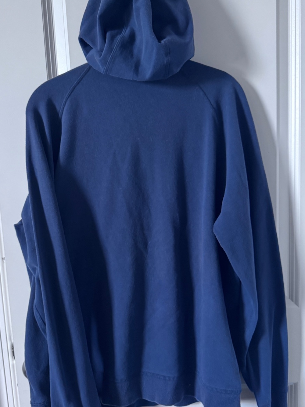 L.L. Bean Men's Navy Slightly Fitted Comfort Camp Hoodie-Large - Picture 5 of 5
